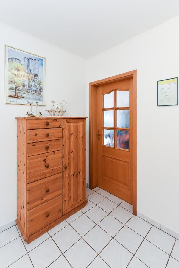Jever-Ferienhaus Gartenblick エクステリア 写真