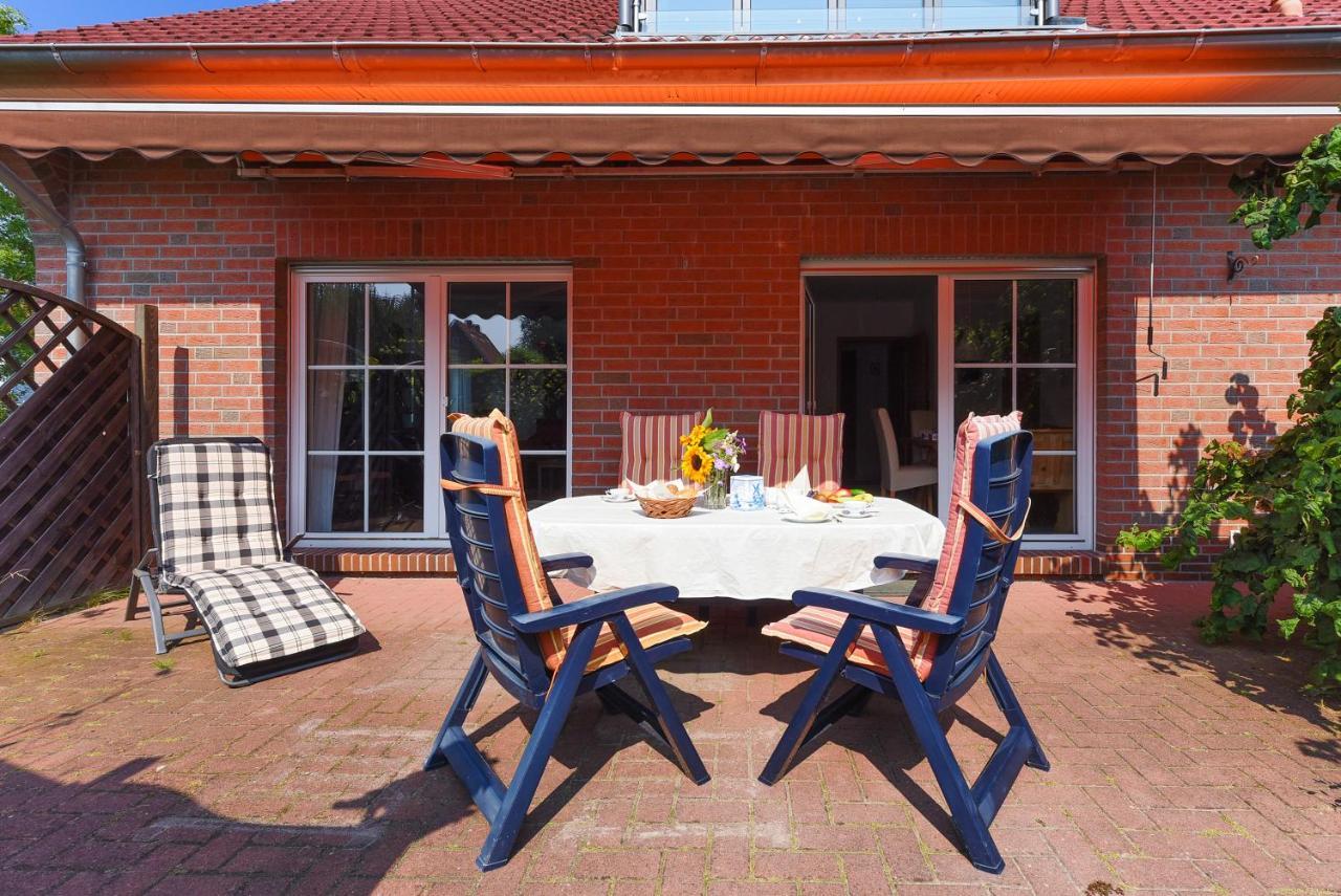 Jever-Ferienhaus Gartenblick エクステリア 写真